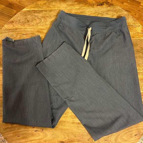 FIGS Technical Collection Scrub Pants-XS-Heather Denim - Picture 1 of 7